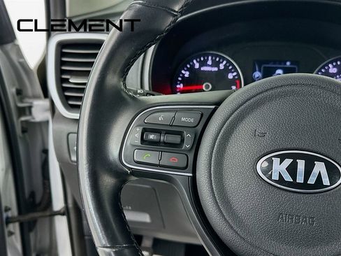 Used 2019 Kia Sportage EX image 16