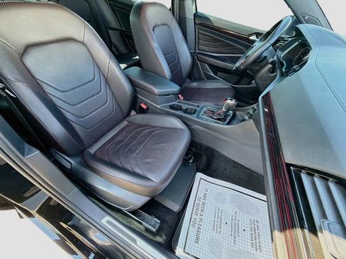 Used 2023 Volkswagen Jetta GLI Autobahn FWD image 13