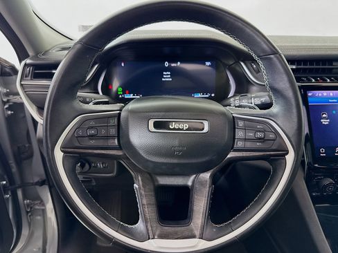 Used 2021 Jeep Grand Cherokee L Limited image 12