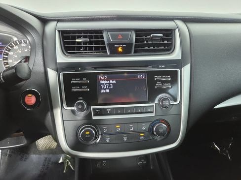 Used 2017 Nissan Altima 2.5 S w/ Power Driver Seat Package FWD image 23