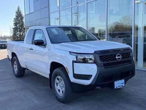 New 2026 Nissan Frontier S image 2