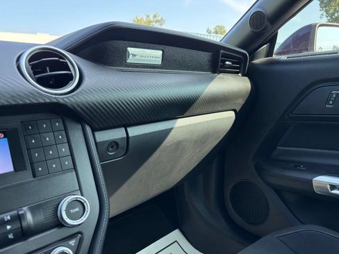 Used 2019 Ford Mustang Coupe RWD image 25