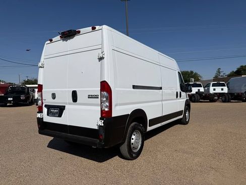 Used 2025 RAM ProMaster 2500 w/ Convenience Group FWD image 5