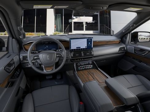 New 2024 Lincoln Navigator L Reserve AWD/4WD image 9