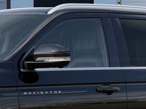 New 2027 Lincoln Navigator Black Label AWD/4WD image 20