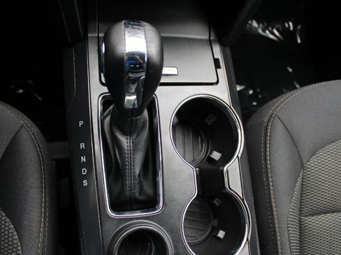 Used 2019 Ford Explorer XLT w/ Equipment Group 201A FWD image 20