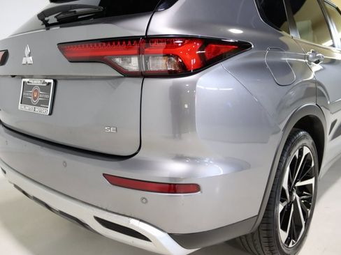 Used 2022 Mitsubishi Outlander SE image 71