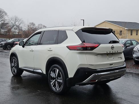 Certified 2022 Nissan Rogue Platinum w/ Head-Up Display Package image 4