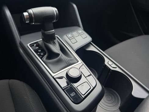 Certified 2025 Kia Sportage LX image 36
