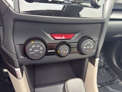 Used 2023 Subaru Forester Premium AWD/4WD image 13