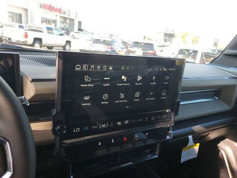 New 2026 GMC Hummer EV SUV AWD/4WD image 16