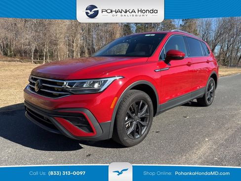 Used 2024 Volkswagen Tiguan Wolfsburg Edition image 1