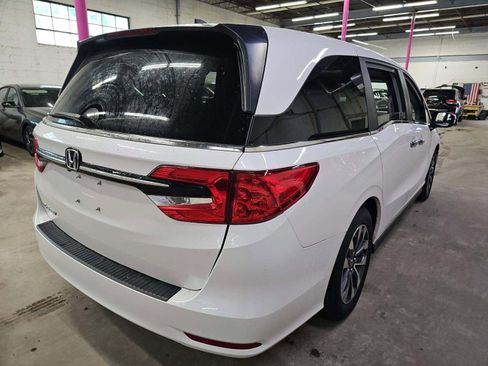 Certified 2023 Honda Odyssey EX-L image 3
