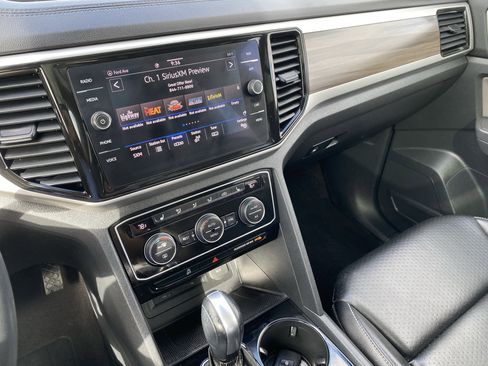 Used 2021 Volkswagen Atlas SEL image 17