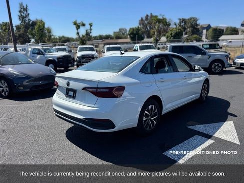 Used 2024 Volkswagen Jetta S FWD image 6