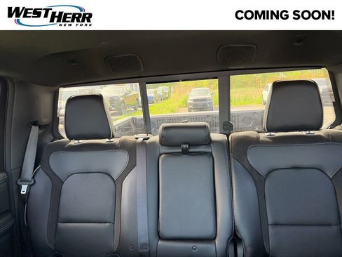 Used 2023 RAM 1500 Laramie AWD/4WD image 9
