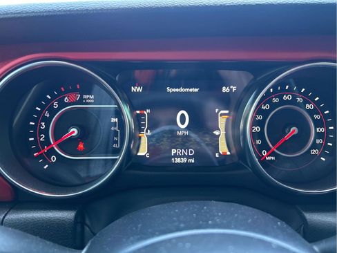 Used 2022 Jeep Wrangler Rubicon AWD/4WD image 26