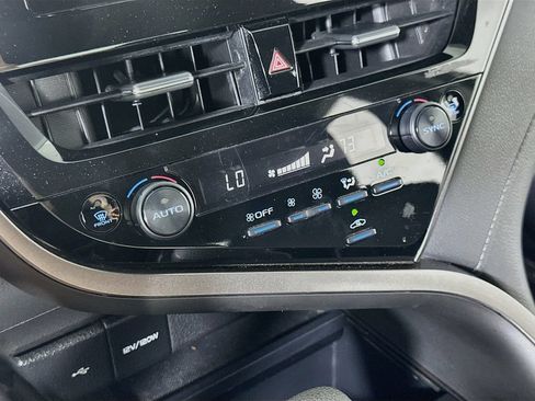 Used 2022 Toyota Camry LE FWD image 27