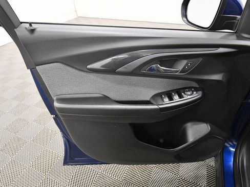 Used 2023 Chevrolet TrailBlazer LT w/ Convenience Package image 13