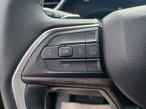 Used 2023 Jeep Grand Cherokee L Limited AWD/4WD image 17