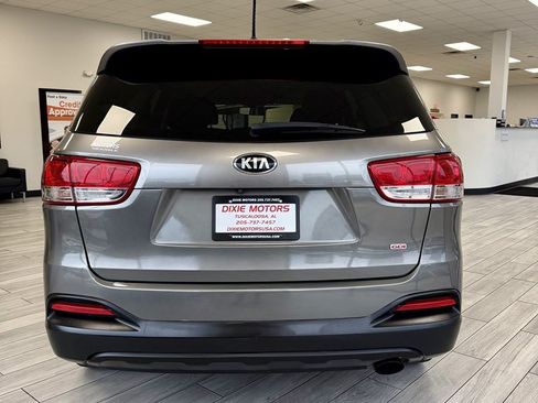 Used 2018 Kia Sorento L FWD image 8