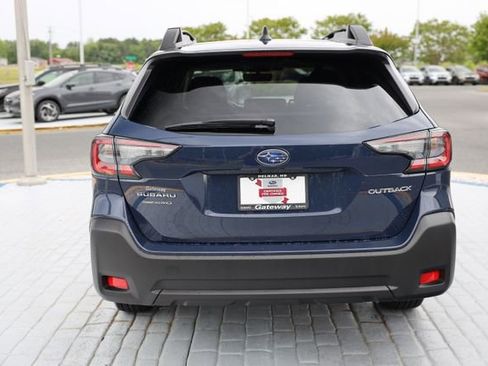 Certified 2025 Subaru Outback Premium AWD/4WD image 4