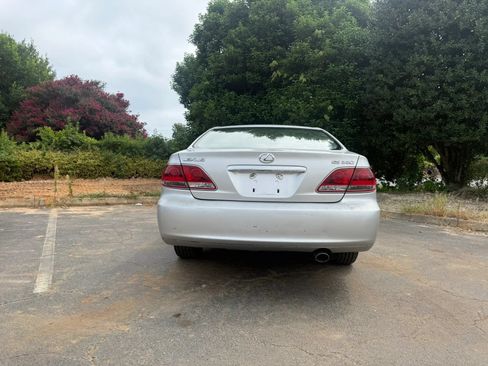Used 2005 Lexus ES 330 FWD image 8