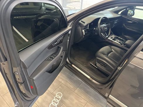 Used 2023 Audi Q7 3.0T Premium Plus AWD/4WD image 12
