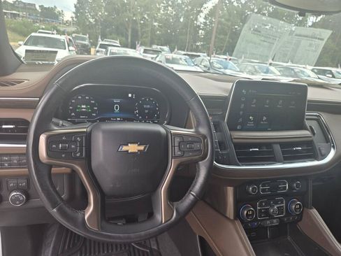 Used 2022 Chevrolet Tahoe High Country RWD image 10