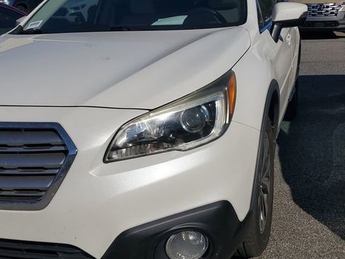 Used 2017 Subaru Outback 3.6R Limited AWD/4WD image 4