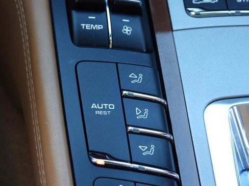 Used 2014 Porsche Panamera 4 AWD/4WD image 77