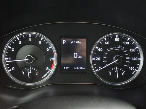 Used 2020 Hyundai Santa Fe SE image 32