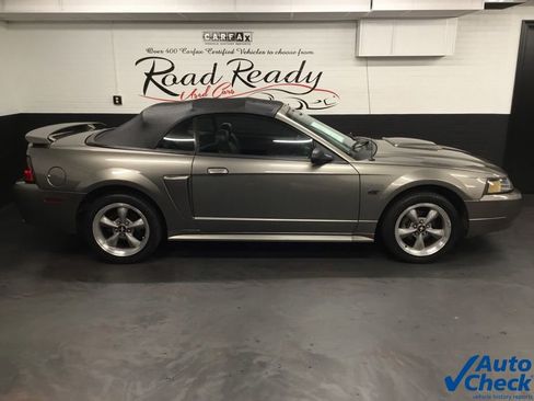 Used 2001 Ford Mustang GT image 12