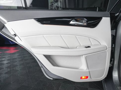 Used 2013 Mercedes-Benz CLS 63 AMG image 42