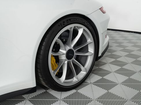 Used 2018 Porsche 911 GT3 image 56