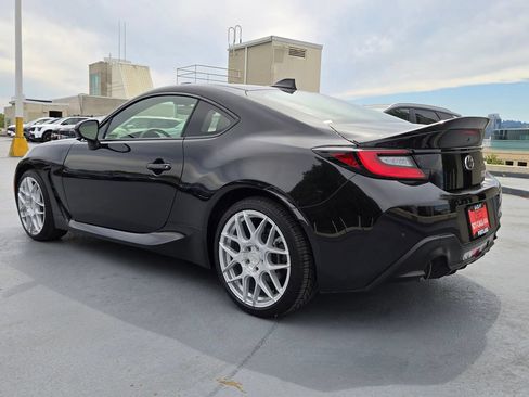 Used 2024 Toyota GR86 Premium RWD image 5