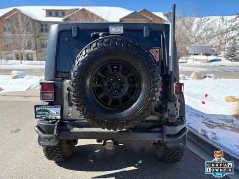 Used 2018 Jeep Wrangler Unlimited Rubicon image 7