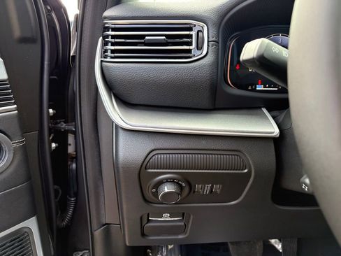 New 2026 Jeep Grand Wagoneer 4WD image 22
