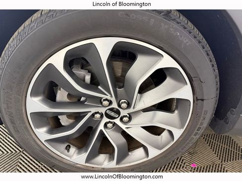 Certified 2023 Lincoln Nautilus Reserve w/ Equipment Group 201A image 13