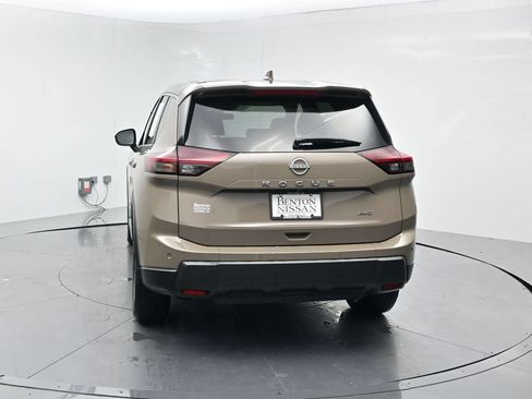 Used 2025 Nissan Rogue SV AWD/4WD image 22
