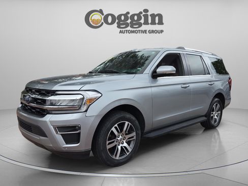 Used 2024 Ford Expedition Limited RWD image 1