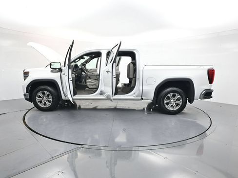Used 2025 GMC Sierra 1500 SLT AWD/4WD image 35