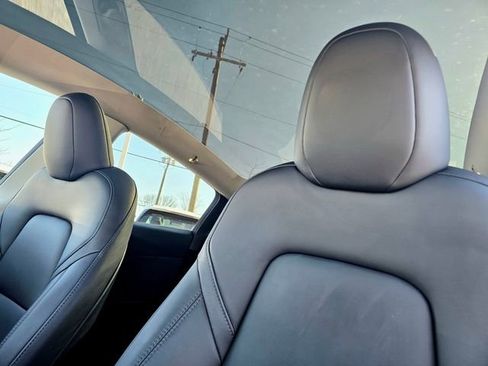 Used 2023 Tesla Model Y Long Range image 18