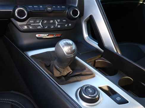 Used 2016 Chevrolet Corvette Z06 w/ 3LZ Preferred Equipment Group image 16