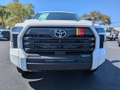 New 2026 Toyota Tundra 4x4 CrewMax image 9