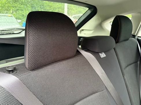 Used 2017 Subaru Crosstrek 2.0i Premium AWD/4WD image 29