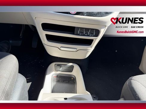 Used 2023 Chrysler Voyager LX FWD image 12