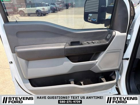 Used 2025 Ford F250 XL w/ FX4 Off-Road Package AWD/4WD image 16