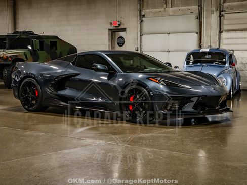 Used 2021 Chevrolet Corvette Stingray Premium Conv w/ Z51 Performance Package RWD image 22