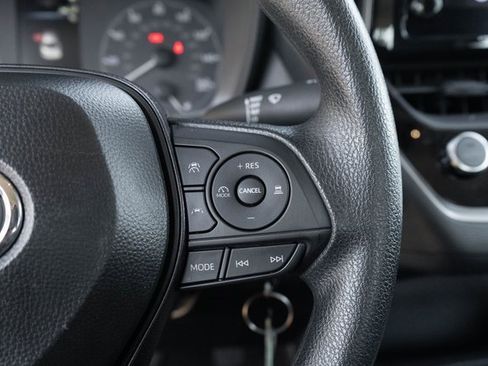 Used 2024 Toyota Corolla LE image 21